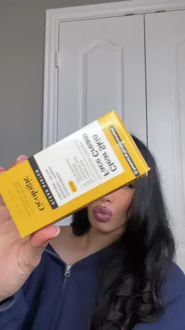 A post by @zastyypearl on TikTok caption: TikTok shop unboxing haul PT.3!📦✨ Click the orange link to shop!🛒 #geologieskincare #tiktokshopfinds 