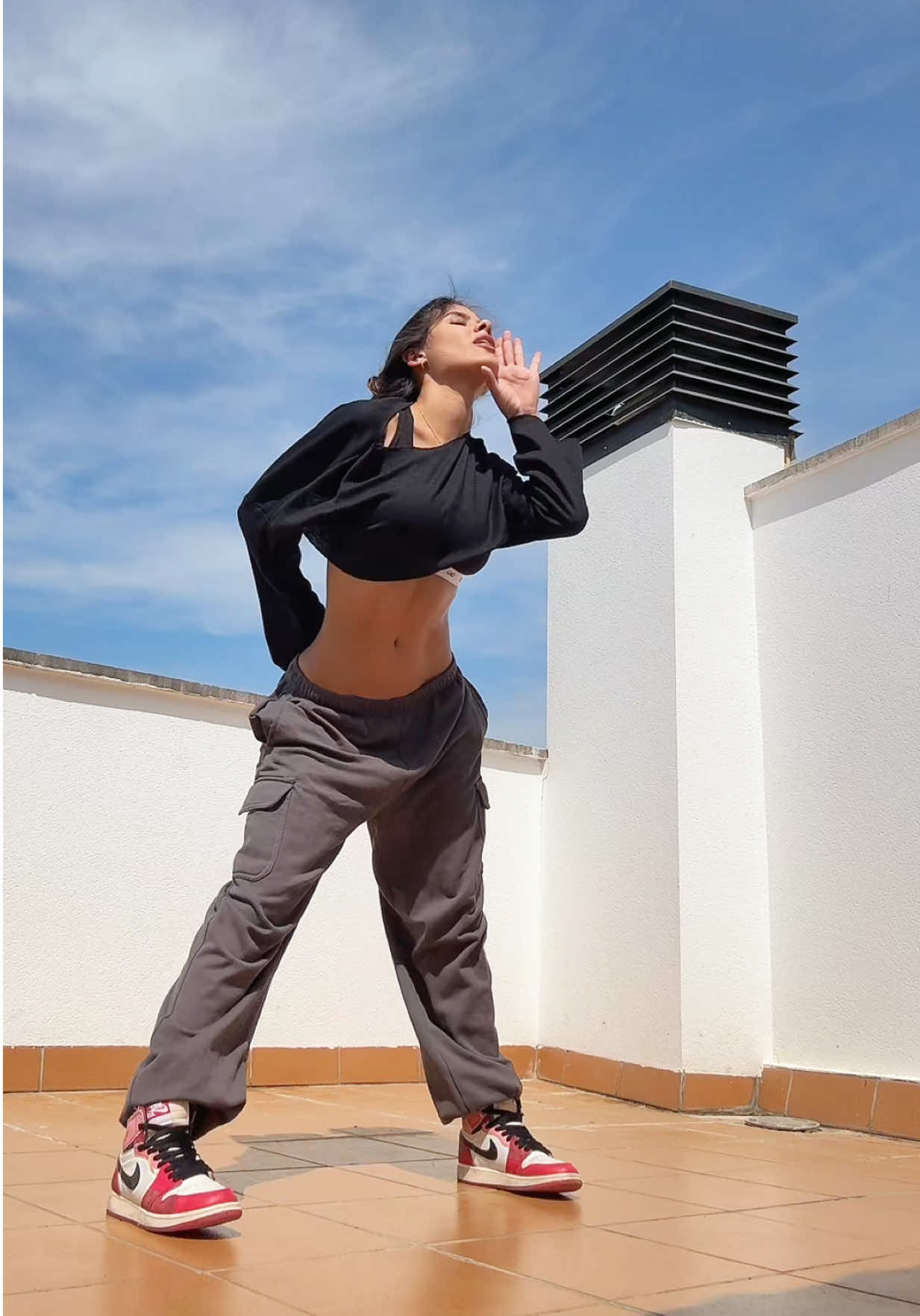 A post by @aragomezr on TikTok caption: Ella grita… 🗣️🗣️
