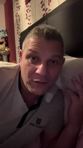 A post by @lvprvention on TikTok caption: 🌙 Vous souffrez de remontées acides, surtout la nuit ? 😣 Rien de plus agaçant ! Découvrez ma solution 100 % naturelle qui apaise en MOINS D’UNE MINUTE ! 🚀 Simple, rapide et efficace, restez jusqu’à la fin pour un soulagement garanti ! 💚 #SantéNaturelle #RemontéesAcides #AstuceBienêtre 