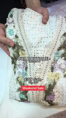 A post by @duaboutiqueuk on TikTok caption: #duaboutique MaShaAllah 😍 #foryou #viral #trending #look #positivity #hope #goviral #pourtoi #pakistani #fup #design #designer #look #fypシ #fyp 
