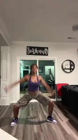 A post by @onlyy_sugaa on TikTok caption: 😚 I think I still got it. Dc: @moegotmoves 