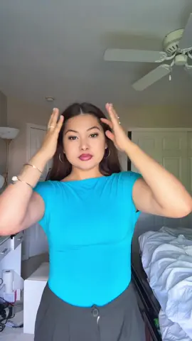 A post by @hisshina on TikTok caption: 💙💙 #shaky 