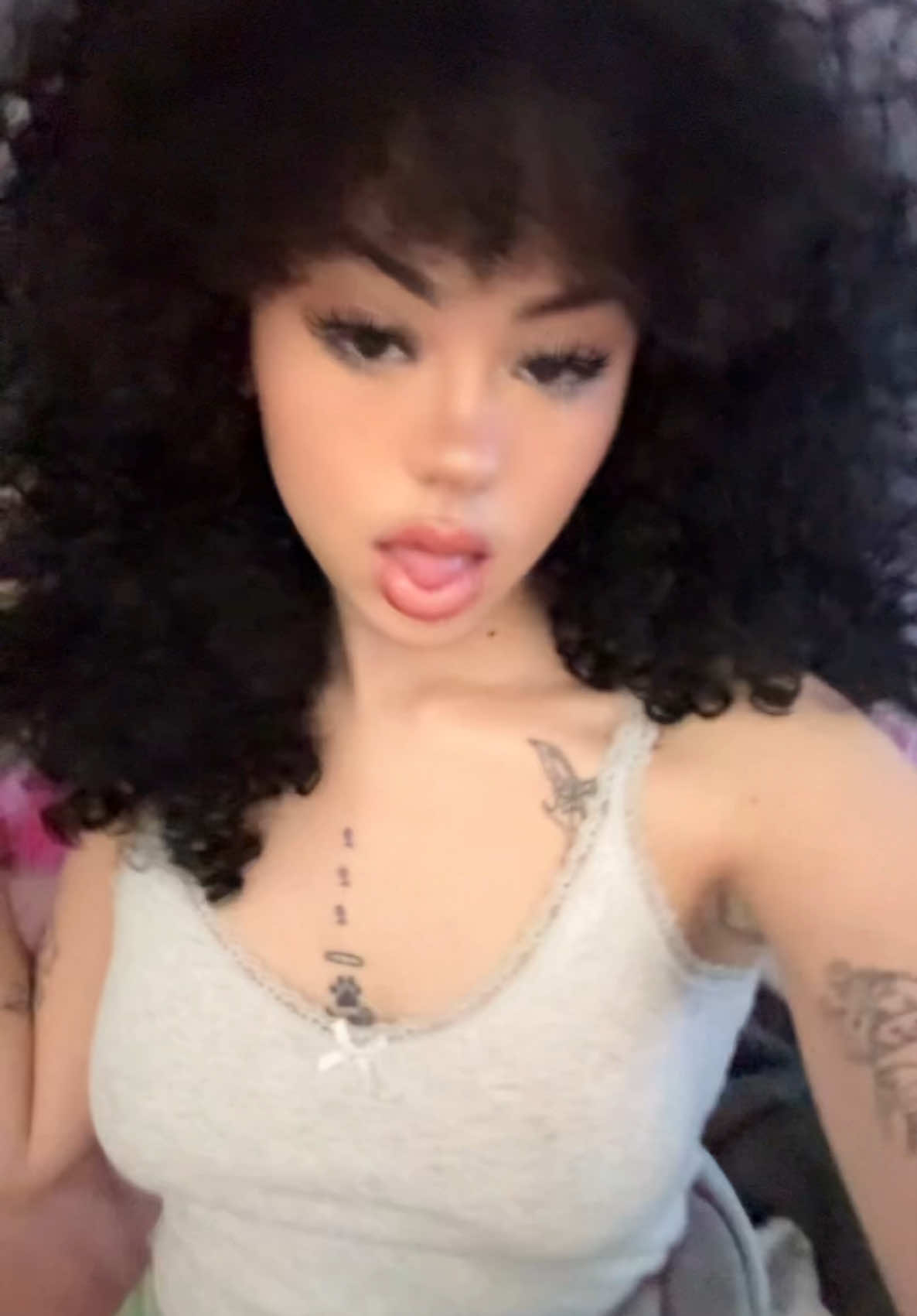 A post by @trapbunniebubbless on TikTok caption: #wlw 
