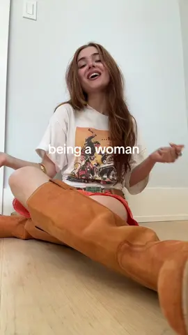 A post by @gabisklar on TikTok caption: Man, I feel like a woman! @Shania Twain #shaniatwain #manifeellikeawoman #acoustic #cover 