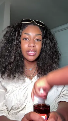 A post by @kelssopretty on TikTok caption: @EADEM @Good Molecules why didn’t anyone tell me moving was literal chaos?? I’m never doing it again 