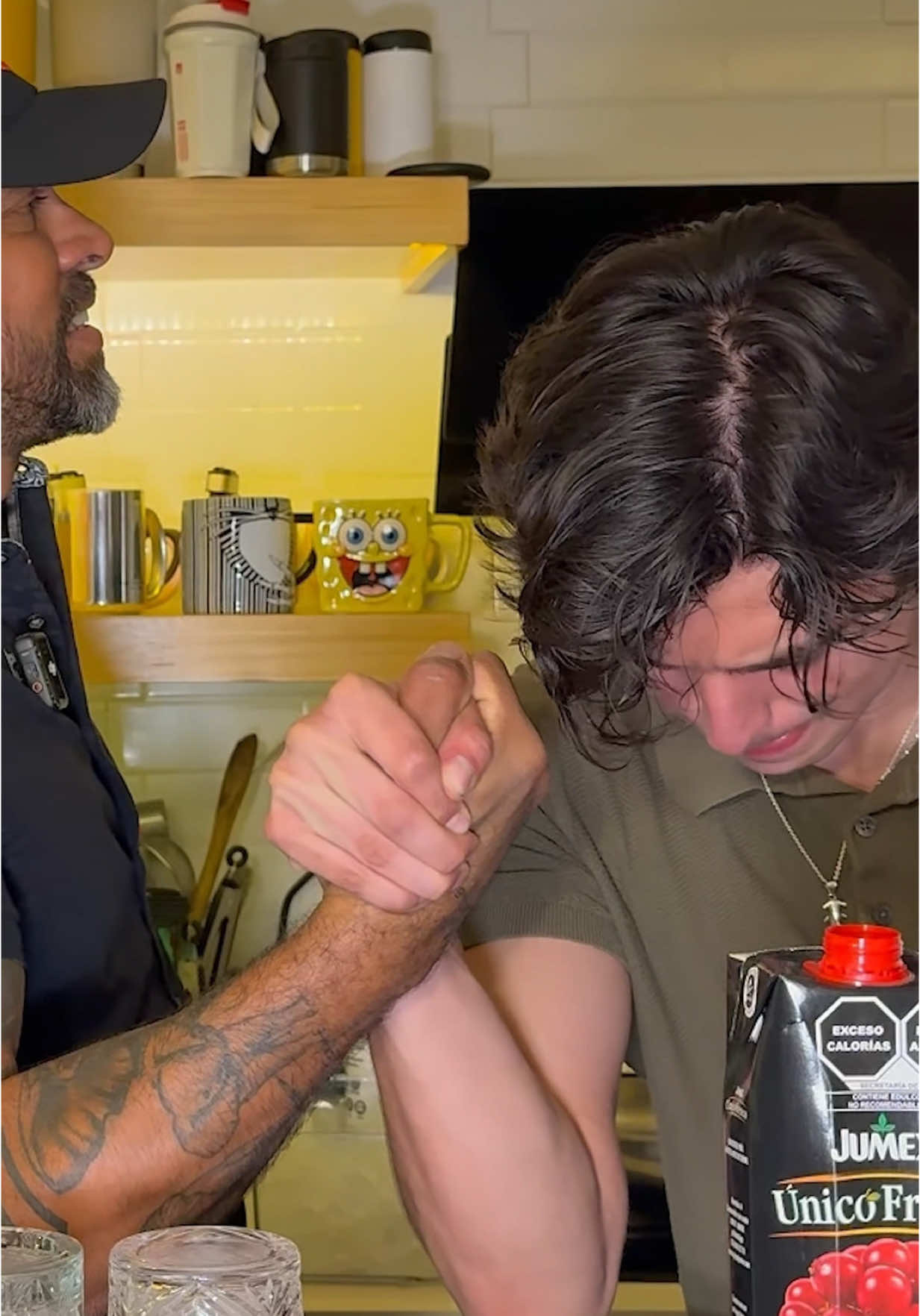 A post by @millos999 on TikTok caption: Drinks con mi papá  Te amo papá #cocina #drink #mezcal #millos999 #papá 