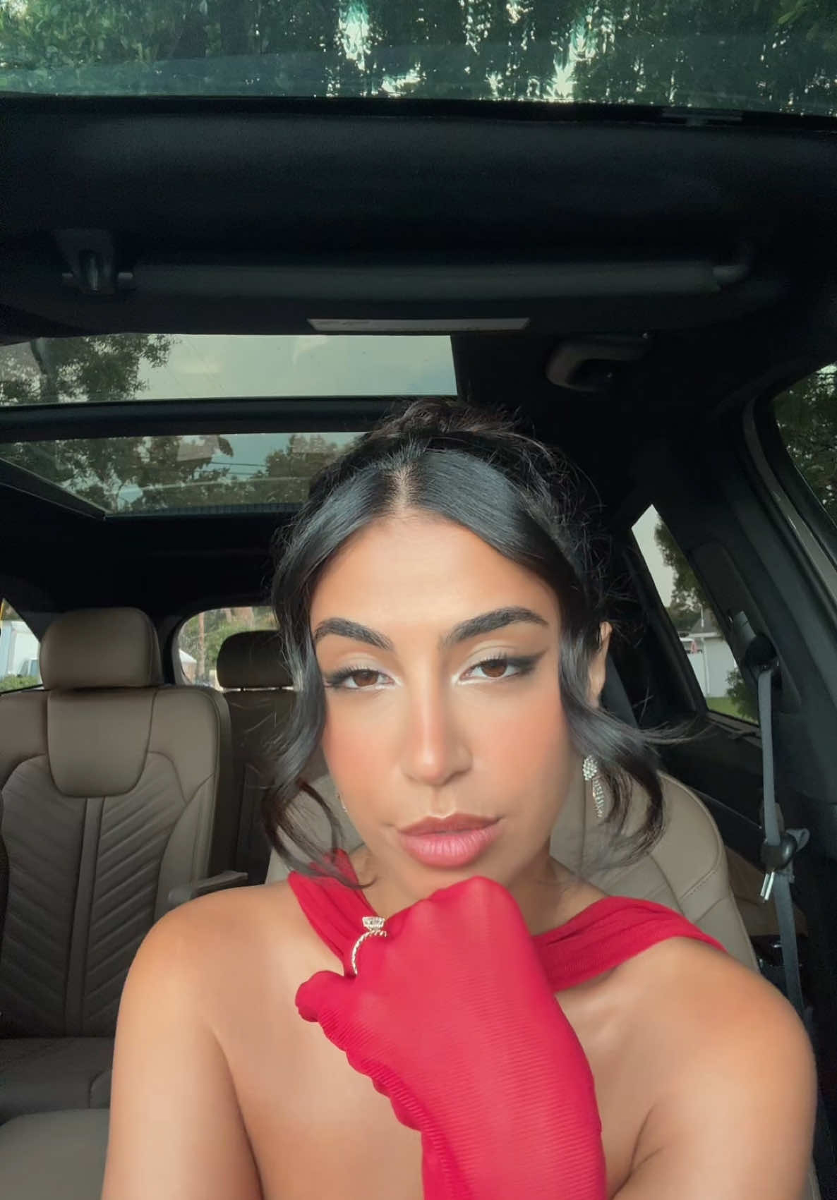 A post by @a_lost_arab_girl on TikTok caption: مبدأي بالحياة ♥️