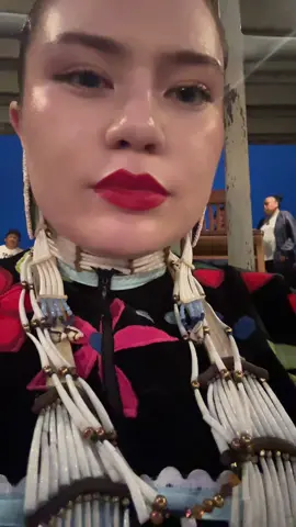A post by @aiyanadesnomie on TikTok caption: The hinck vlog 