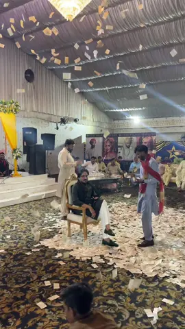 A post by @ on TikTok caption: 🥰❤️#phoollu #phoolllusquad @kashi virk🇵🇰🇬🇧 @Rana Rameez 