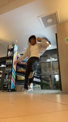 A post by @yvnghomie on TikTok caption: Grabbing a snack at our hotel 😇🔥 #yvnghomie 