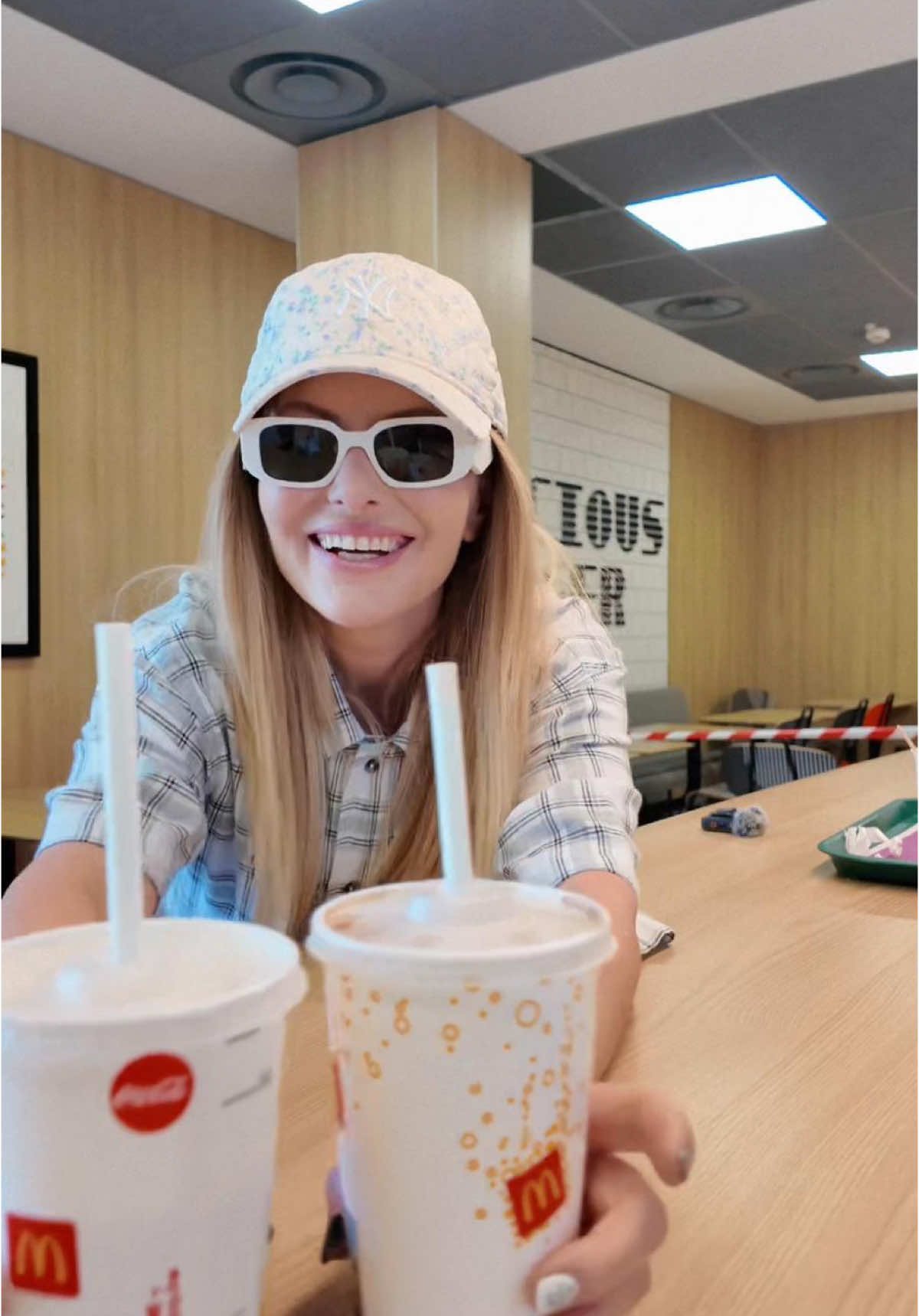 A post by @delia on TikTok caption: Sharing este caring, dar tre’ sa ai si cu cine 🍟🍔🥤🍦🧚🏻🫰🏻 #ad @McDonald's România  