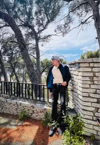 A post by @wahidul_islam77 on TikTok caption: #trending song 🏔️🫣 #foryou #unfrezzmyaccount #viralpic #songhindi #photo #🏞️🏞️ #foryoupage #virall 