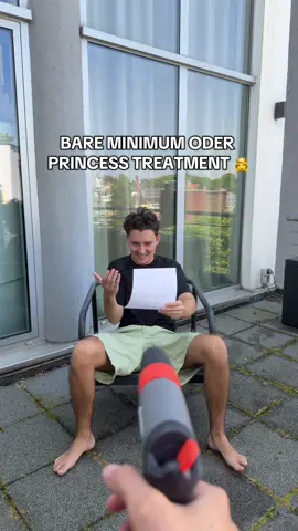 A post by @nonakanal on TikTok caption: Nägel bezahlen ist schon Princess Treatment, aber wollte ihn nass machen 🥲😂