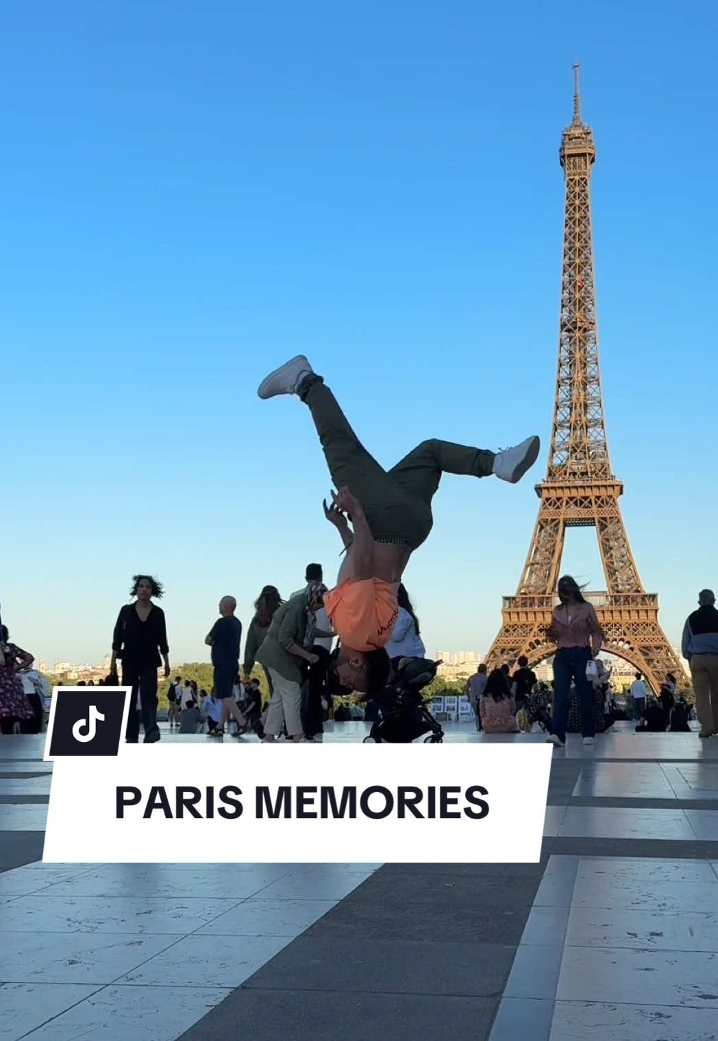 A post by @mercuri_88 on TikTok caption: Paris memories #paris #pov #acro #breakdance #danza #michaeljackson #travel #divertente #mercuri_88 