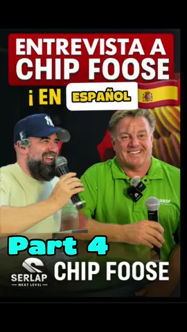 A post by @serlap_next_level on TikTok caption: Le preguntamos a Chip Foose: 🔹 ”¿Cuál es ese momento más desafiante o complicado para ti cuando trabajas en un proyecto? ¿Dónde sientes que realmente se pone a prueba tu experiencia y creatividad?” 🎨🚗 Primera  entrevista a @chipfooseofficial en español , Chip Foose diseñador y constructor de autos reconocido a nivel mundial por sus creaciones únicas y su participación en programas como Overhaulin’, tuvimos el honor de poderle hacer una serie de preguntas que nos respondió muy amablemente con unas respuestas para anotarlas en nuestro cuadernillo de apuntes . Esta entrevista exclusiva tuvo lugar en el stand de @glasurit.latam Glasurit durante Expo CESVI México 2025, el evento más importante de reparación, repintado y tecnología automotriz en Latinoamérica. 🔧✨ @cesvimexico  👉 No te pierdas este momento único con una leyenda del diseño automotriz. Serlap entrevista a Chip Foose en Expo Cesvi México 🇲🇽  #ExpoCESVI2025 #Glasurit #PinturaAutomotriz #Repintado  #Overhaulin #CarDesign  #mexico #sata #serlap_next_level #tallerautomotriz #bodypaint #cesvi #chapaypintura #worldskills #serlapnextlevel#chapaypintura #automotivepaint #carrepair #expocesvi  #glasuritpaint #tallerchapaypintura #refinisher #hojalateriaypintura #carpainting #mexico #glasurit #glasurit100line #tallerautomotriz #autopaint #enderezadoypintura #chipfoose