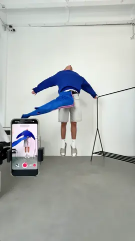A post by @twinsstylee on TikTok caption: Tutorial on a creative jump outfit transition 🫢💙 Who wants to see the result?😍💙