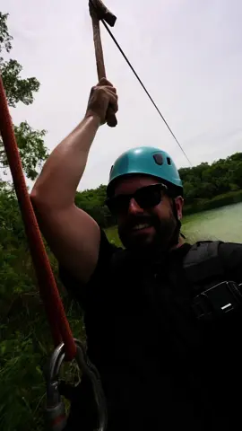 A post by @xurxocarreno on TikTok caption: ¿Aventura en la selva? Pude ver por primera vez al mono araña y al mono aullador… Los que me conocéis sabéis lo que significa para mí la naturaleza y el mundo animal. Qué alegría más grande 💙 Algún día, en un futuro, me adentraré en la selva profunda para poder ver y grabar todo lo que esconde. Gracias @pasaporte_xplora @Xplora Riviera @jesus_vazquez_abelenda