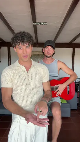 A post by @z4_pucho on TikTok caption: Premetto che questa canzone non mi rappresenta più, è una foto ricordo di qualcosa provato tanto tempo fa e che non condivido più con il pucho del passato. Ultimamente me la state chiedendo in tantissimi quindi ho pensato di riproporvela, godetevela senza gossip