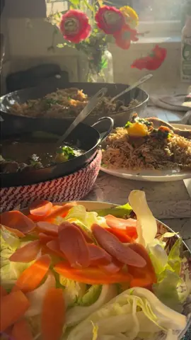 A post by @pulwasha_cooks on TikTok caption: Pehli Daffa aloo goshet kab banaya #alooghoset #chickenpulao #fypgakni 