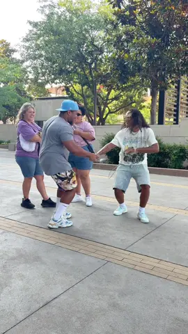 A post by @t.eian on TikTok caption: I’m loving the joy !! ⭐️🕺🏽 #teian #tgvng 