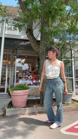 A post by @molotovgirl on TikTok caption: I like my hair 2 day :D 🏷️: #OOTD #outfit #outfitoftheday #outfitinspo #outfitinspiration #outfitideas #fitinspo #fitinspiration #style #styleinspo #thrift #thrifted #secondhand #vintage #vintagefashion #vintageclothes #truevintage #vintagestyle #womenswear 