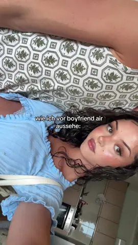 A post by @woistlena on TikTok caption: digga das ist so schlimm, mein makeup ist nach 2 min komplett ab 💔💔💔  #woistlena #boyfriend #boyfriendair #lovergirlera #Relationship 