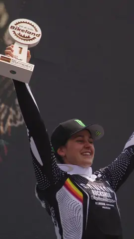 A post by @canyon_bicycles on TikTok caption: 🏆 @Marine_cabirou #MyCanyon #CanyonCFR #SenderCFR 