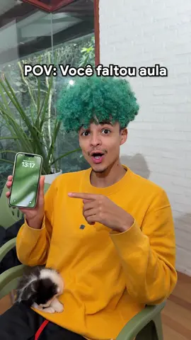 A post by @jooj on TikTok caption: Vocês tbm são assim? 😂😂 #irmaosnatu Ib: ramo_akh