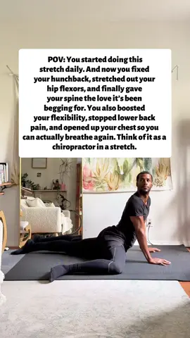 A post by @onedariuswilliams on TikTok caption: Hip Flexor Stretch. Hold this for 1min each side. #hipflexors #hipflexorstretch #hipstretch #hipmobilityexercise #mobility #fyp 