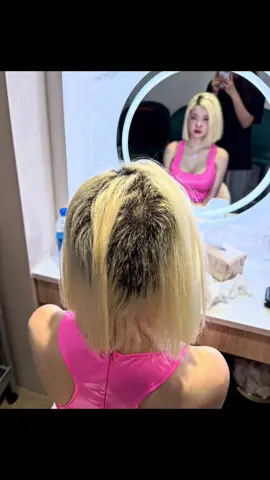 A post by @deejaysoda on TikTok caption: Hearing things like “Didn’t you want to bleach your hair?” or “Well, that’s what happens when you bleach too much” really hurts. For years, I’ve turned down the salon’s repeated suggestions to tint my eyebrows out of concern for my eye health. I even stayed away from bleaching for over three years because of its potential cancer risks. But this time, the salon director said, “You’ve had brown hair for years, it’s getting boring. Let’s switch it up.” That suggestion is what led me to agree to the treatment. She also recommended bleaching my eyebrows again, but I clearly refused. Yes, the final decision was mine. But not every decision is made 100% voluntarily. And with a highly damaging process like bleaching, it is the professional’s responsibility to accurately assess the condition of the hair and clearly explain the potential risks. But I wasn’t given any such explanation. I hope this clears up any misunderstandings.