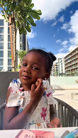 A post by @matifamily_luke on TikTok caption: TUTO MAKEUP by Matifa 😂 @Mati Family #matifamily #matifa #babyluke #babymatifa #discohouse #dancetok #funnyfamily #collab 