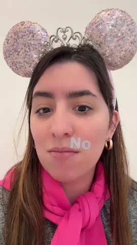 A post by @leidys_sotolongo on TikTok caption: ✨HODAAA✨Creo que Mazzimo está en problemas jajaja😂❤️
