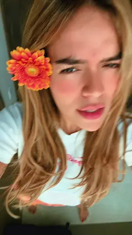 A post by @karolg on TikTok caption: Les iba ike a poner todas las canciones que mencioneé … pero se cortó el video 🥹🧡