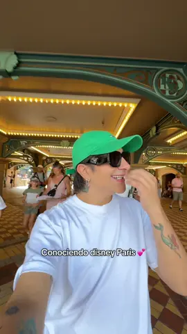 A post by @marioaguilar on TikTok caption: Gracias VIDA 💕 #marioaguilar 