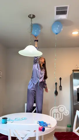 A post by @mariajessica16 on TikTok caption: 🫶🏻💕soy la que quiere estar en tu cumpleaños 🎶 #blog 