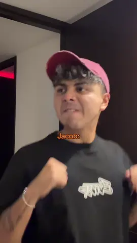 A post by @soybans on TikTok caption: Él sí que no le tenía miedo a nada xd #parati #foryou #foryoupage #amigos #fyp 