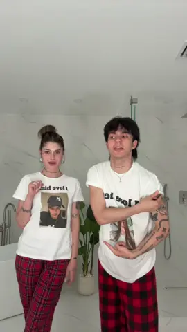 A post by @carlhoos_ on TikTok caption: 🛐🛐 @Mujerdebuenapasta  #carlosalbertofuentes #carlosalberto #carlhoos_ 