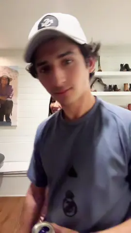A post by @mariangelaguerra on TikTok caption: bestie no soporto #mariangela 