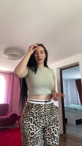 A post by @ana._maria.f on TikTok caption: #foryo 