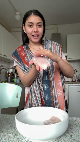 A post by @noureenafrosepiya22 on TikTok caption: সবাই বানাতে পারবে এমন একটি রেসিপি 😍 #chickensteak #foodtok #food #tiktokfood 