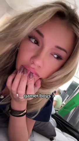 A post by @breckiehill on TikTok caption: where’s my gamer boy at🥲 #ayearagotoday #onthisday #fypシ 