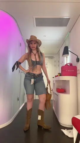 A post by @marie.akashaa on TikTok caption: Surtout on oublie pas de remercier Beyonce ! 🤠