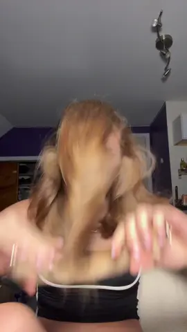 A post by @evaamarieee_ on TikTok caption: good morning pineapple #evaamarieee_ 