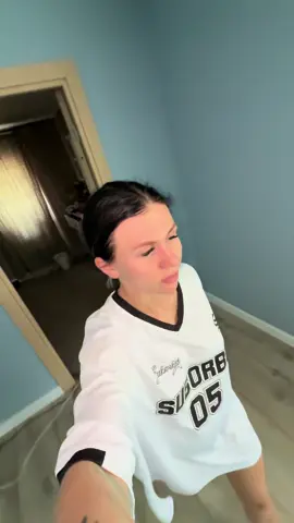 A post by @mosha_moshosha on TikTok caption: Сезонная уборка на фазенде #уборка #влог #допосле 