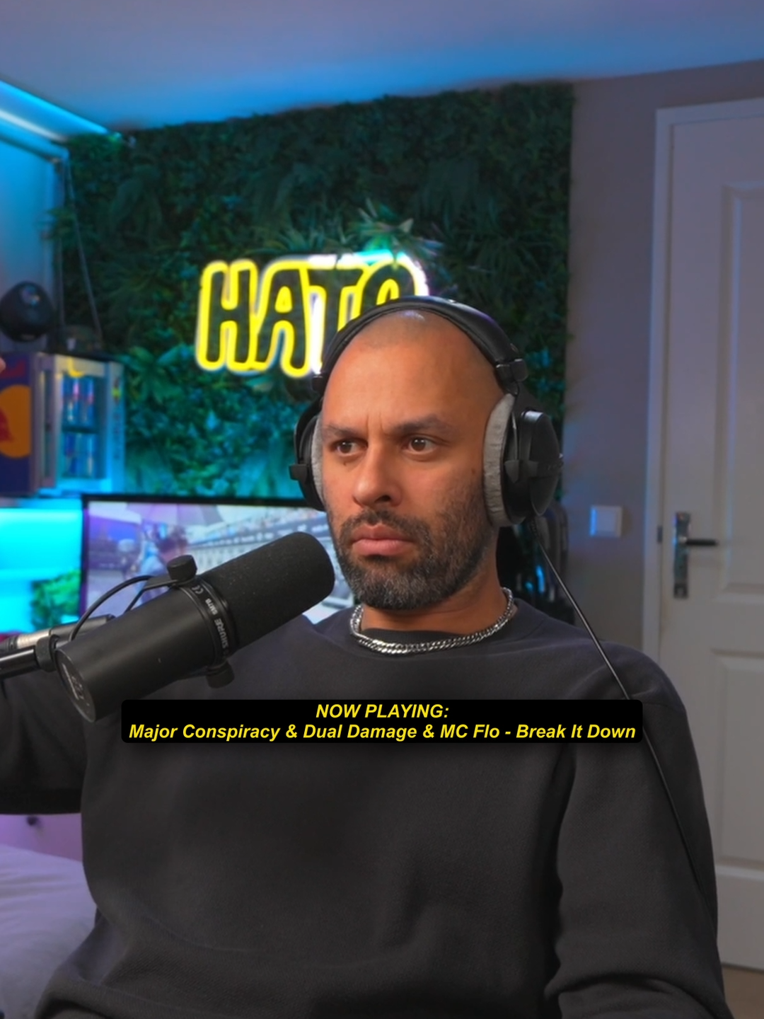 A post by @hato.dj on TikTok caption: HAKKEEENNNN!!!! ❤️‍🔥 p.s. 'RISK IT ALL' IS OUT NOW! shortcut: www.hato.dj Full video: HCDS 162 on YT Track: Major Conspiracy & Dual Damage & MC Flo - Break It Down #hakken #uptempo #hardcore #hardstyle