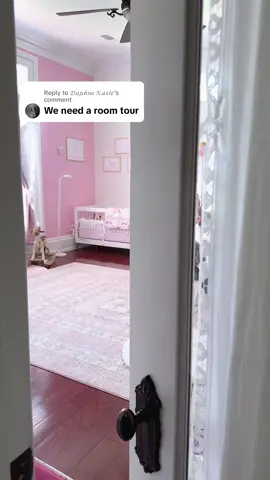 A post by @beka3 on TikTok caption: Replying to @𝒟𝒶𝓅𝒽𝓃𝑒 𝒦𝒶𝓉𝒾𝑒  fav room of the house 🥹💕