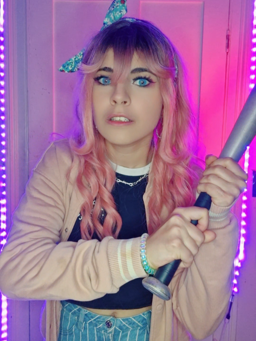 A post by @alittlebitalexia on TikTok caption: my sewing machine isnt stitching properly 😭 #aubreyomori #aubreyomoricosplay #omorigame #omoricosplay 