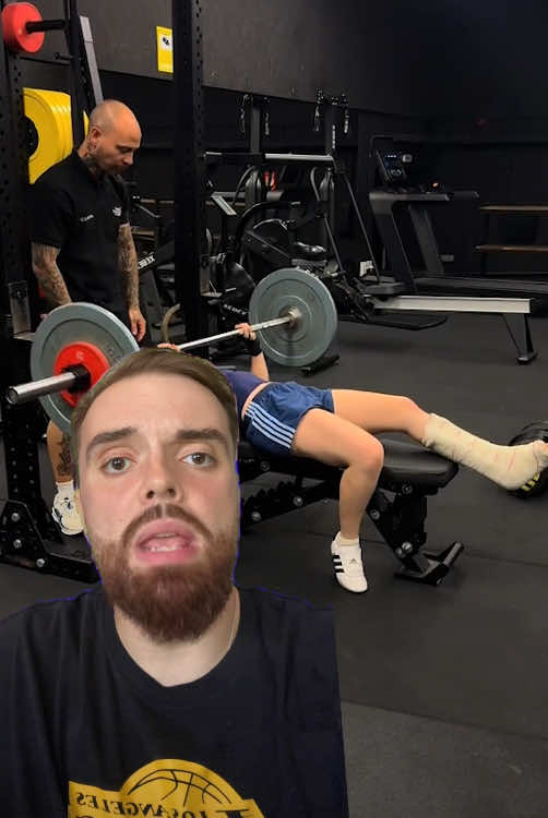 A post by @ibaillanos on TikTok caption: La lesión de Roro. 