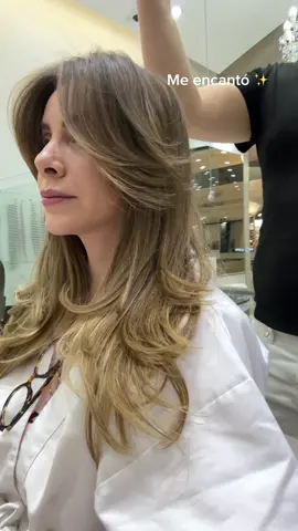 A post by @dayaacervantes on TikTok caption: No podía faltar arreglarnos las uñas y un nuevo corte que me recomendaron ustedes les gustó? 💗 IG DAYAACERVANTESS ✨