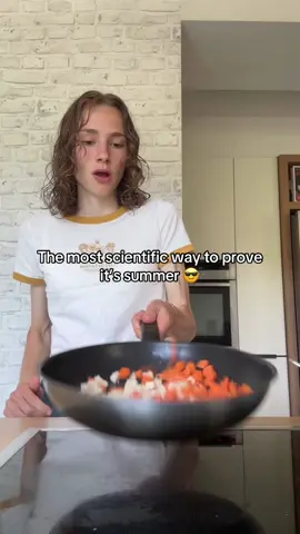 A post by @fitgreenmind on TikTok caption: Officially summer now!😎 #vegancooking #veganfood #easyrecipes #easyveganrecipes #easyveganmeals #easyveganrecipes 